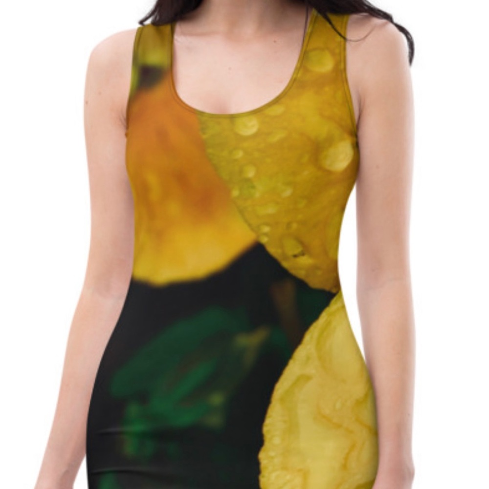 Sheath dress with yellow flower petals and dew drops